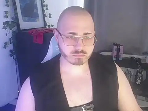 Snapshot of FabianKinky chatting on 09/10/25, 09:53 FabianKinky online show from 09/10/25, 09:53
