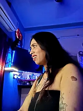 Love Beauty01 online show from 02/15/26, 06:59