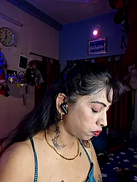Love Beauty01 online show from 05/31/26, 05:42