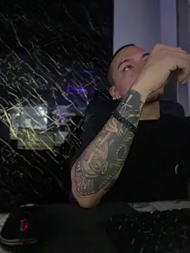 AlphaMasterXxx online show from 11/25/25, 04:12