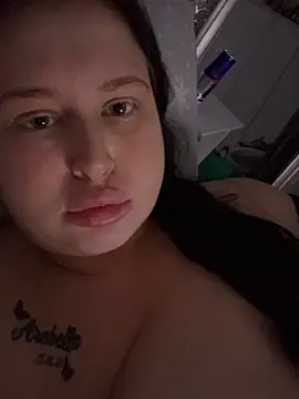 brunetteGirl274 online show from 10/12/25, 11:37