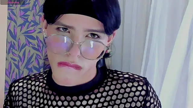 Snapshot of mysterius_boy chatting on 09/10/25, 07:14 mysterius boy online show from 09/10/25, 07:14