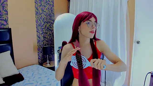 Snapshot of mysterius_boy chatting on 10/13/25, 01:00 mysterius boy online show from 10/13/25, 01:00