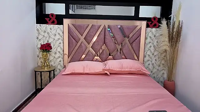 Snapshot of mysterius_boy chatting on 12/02/25, 08:37 mysterius boy online show from 12/02/25, 08:37