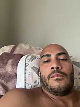 Snapshot of Morenocasado34liberal chatting on 02/08/26, 06:44 Morenocasado34liberal online show from 02/08/26, 06:44