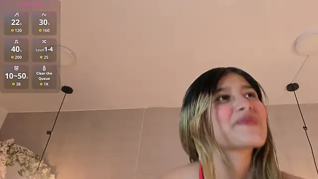 im sofii18 online show from 09/18/25, 07:49
