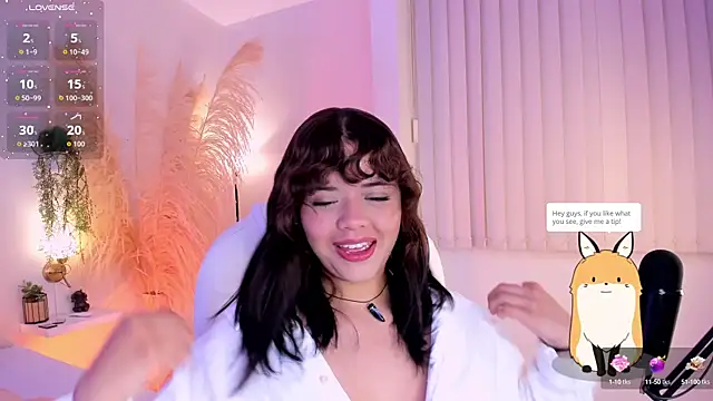 Snapshot of NikaVelvet1 chatting on 10/06/25, 11:35 NikaVelvet1 online show from 10/06/25, 11:35