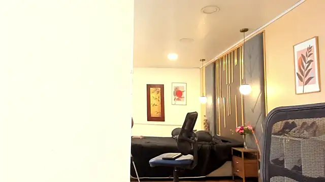 OliviGrace online show from 03/06/26, 09:11