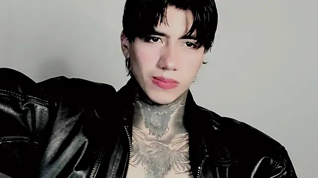 Snapshot of Alex_bdsmz chatting on 11/10/25, 11:26 Alex bdsmz online show from 11/10/25, 11:26