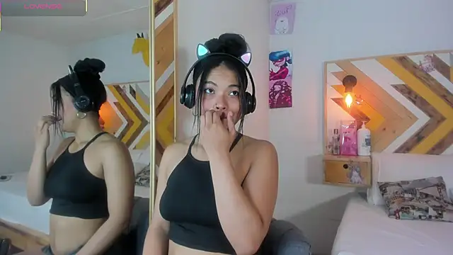 SoleneFontaine online show from 11/27/25, 11:56