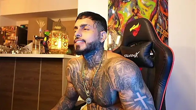 Snapshot of logan_hugh8 chatting on 09/28/25, 02:06 logan hugh8 online show from 09/28/25, 02:06