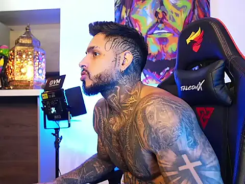 Snapshot of logan_hugh8 chatting on 10/11/25, 11:36 logan hugh8 online show from 10/11/25, 11:36