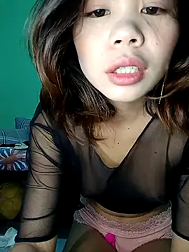 Sexxie Ella22 online show from 09/28/25, 07:41