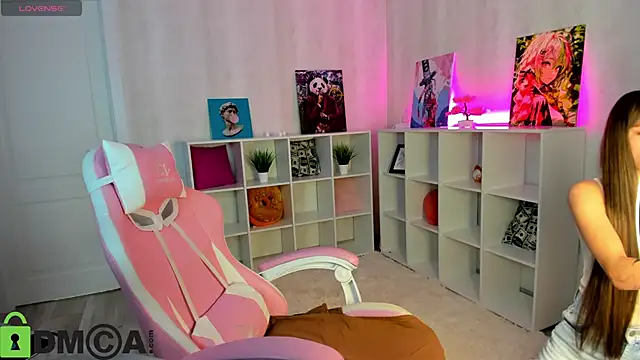 lasly moon online show from 09/12/25, 08:14