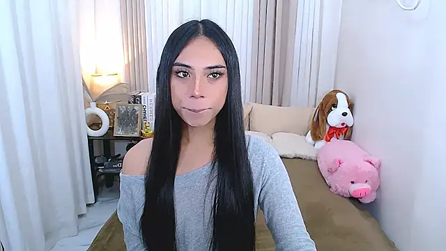 scarlet smith7 online show from 09/14/25, 10:47