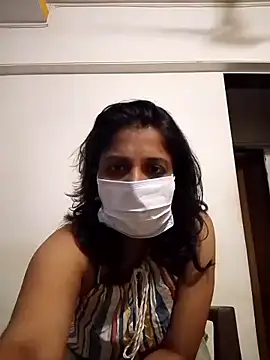 Love Foreverr12 online show from 10/12/25, 12:48