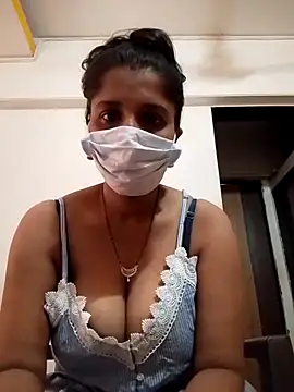 Love Foreverr12 online show from 10/16/25, 04:46