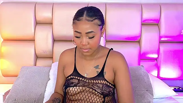 AngelaRoberts online show from 03/25/26, 07:42