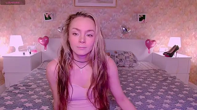 Snapshot of Little_Rockk chatting on 06/20/26, 12:41 Little Rockk online show from 06/20/26, 12:41