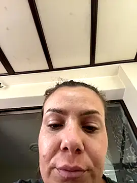 Snapshot of emmasweett11 chatting on 09/10/25, 10:48 emmasweett11 online show from 09/10/25, 10:48