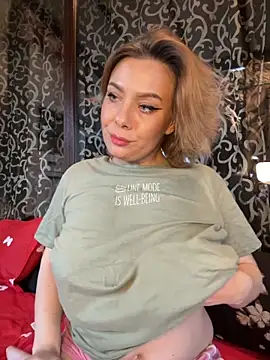 emmasweett11 online show from 12/03/25, 09:18