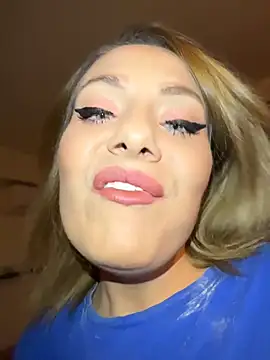 emmasweett11 online show from 04/17/26, 06:11