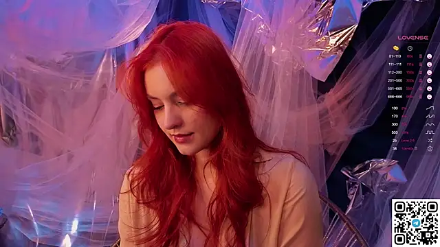 Snapshot of GildedKitten chatting on 12/19/25, 06:15 GildedKitten online show from 12/19/25, 06:15