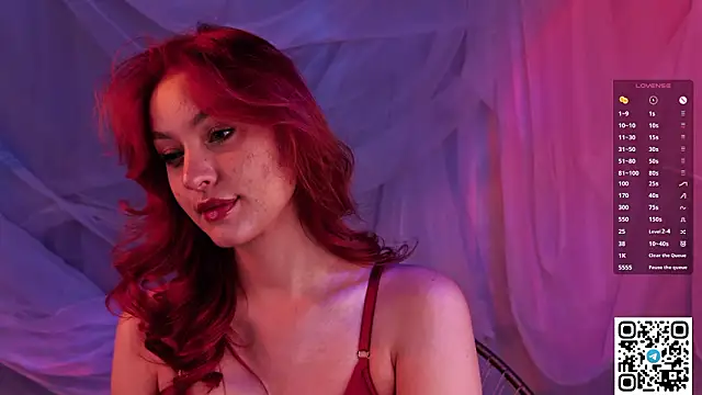 Snapshot of GildedKitten chatting on 02/14/26, 08:27 GildedKitten online show from 02/14/26, 08:27