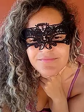 RaphinhaSanches online show from 12/05/25, 11:52