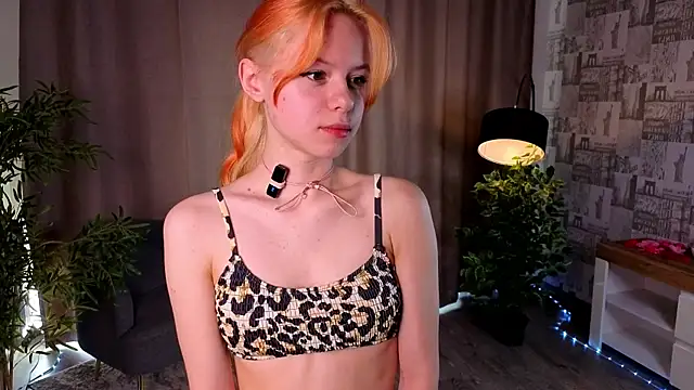 Snapshot of TiannaBorlace chatting on 07/10/26, 02:05 TiannaBorlace online show from 07/10/26, 02:05