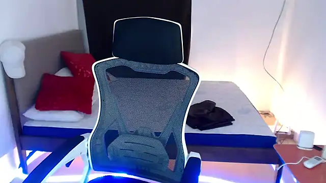 SultryCyraFoxmore online show from 09/18/25, 05:31