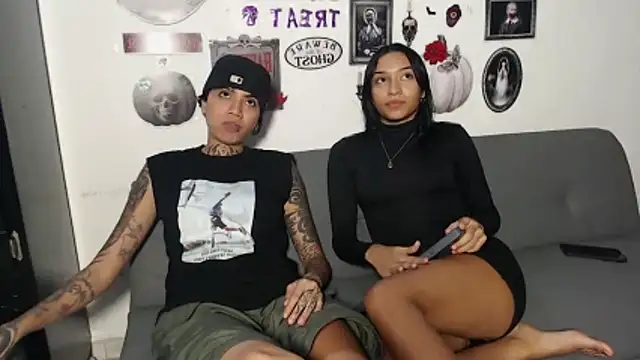 Snapshot of ParisAndVi chatting on 10/26/25, 02:50 ParisAndVi online show from 10/26/25, 02:50