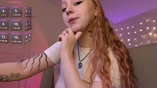RebeccaAster online show from 06/02/26, 04:53