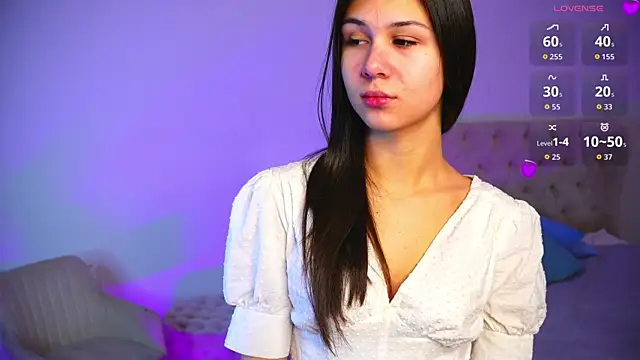 LaylaHoeft online show from 10/22/25, 04:40