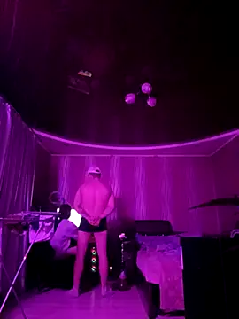 IVANUCHSEX online show from 03/12/26, 11:00