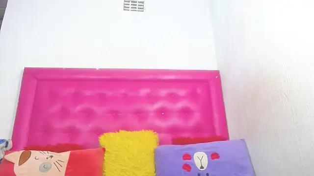 LoloQueen5 online show from 04/04/26, 08:17