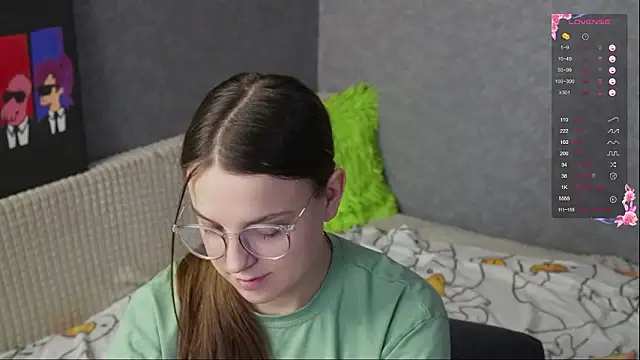 Violetwin online show from 02/22/26, 09:41