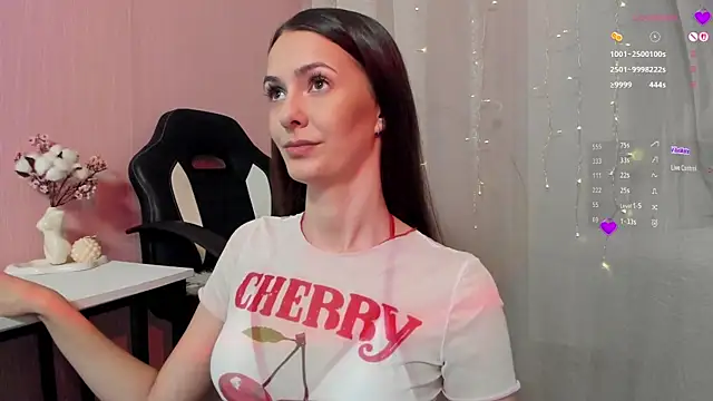 Snapshot of Monica_Velvet chatting on 09/11/25, 09:37 Monica Velvet online show from 09/11/25, 09:37