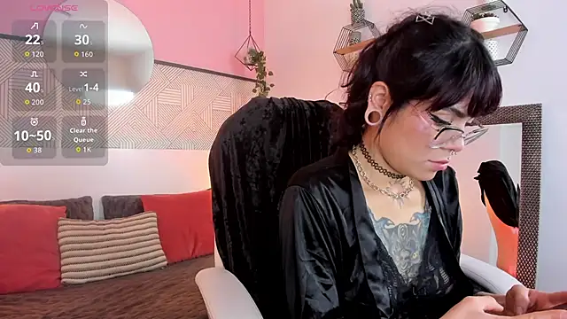 Snapshot of Esmeralda_CO chatting on 09/27/25, 12:32 Esmeralda CO online show from 09/27/25, 12:32