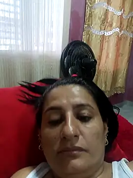 Snapshot of Titiss8921 chatting on 09/14/25, 12:59 Titiss8921 online show from 09/14/25, 12:59