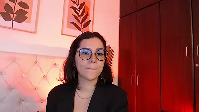 Snapshot of barbyehot chatting on 09/12/25, 10:43 barbyehot online show from 09/12/25, 10:43