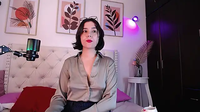 Snapshot of barbyehot chatting on 11/19/25, 08:42 barbyehot online show from 11/19/25, 08:42