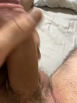 Snapshot of VisagedLeveling chatting on 12/15/25, 10:36 VisagedLeveling online show from 12/15/25, 10:36