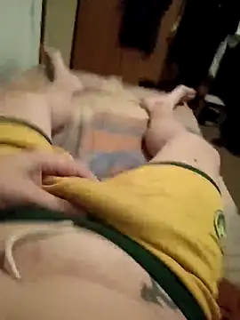 Snapshot of Empi19cm chatting on 09/24/25, 06:55 Empi19cm online show from 09/24/25, 06:55