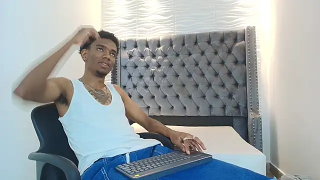 Snapshot of nero_reyd chatting on 06/27/26, 07:19 nero reyd online show from 06/27/26, 07:19