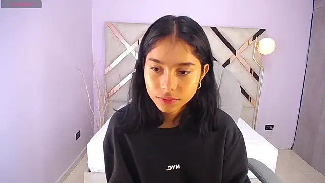 Milaa Star  online show from 02/15/26, 03:25