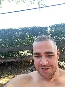 Snapshot of Dallasbest214 chatting on 09/27/25, 06:46 Dallasbest214 online show from 09/27/25, 06:46