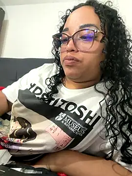 Snapshot of angels_evil chatting on 11/30/25, 11:47 angels evil online show from 11/30/25, 11:47