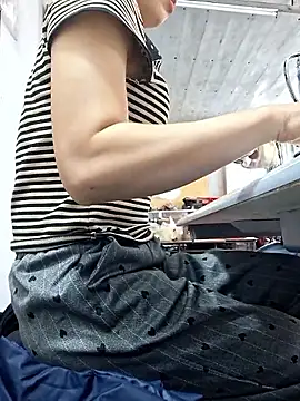 irina hana online show from 11/11/25, 06:46