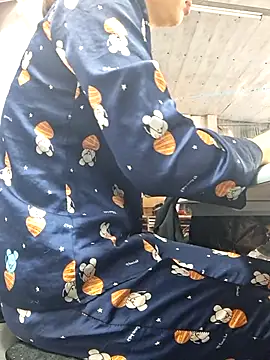 irina hana online show from 12/05/25, 12:52